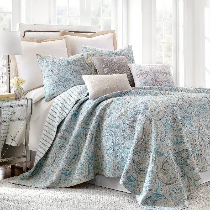 Spruce Spa Full/Queen Quilt Set - Levtex Home