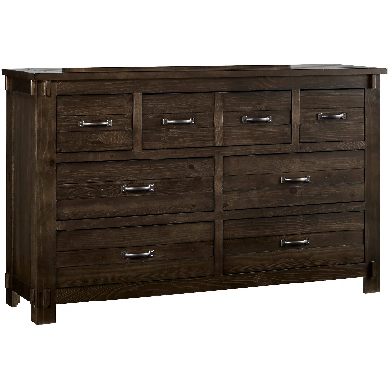 Thackery Dresser